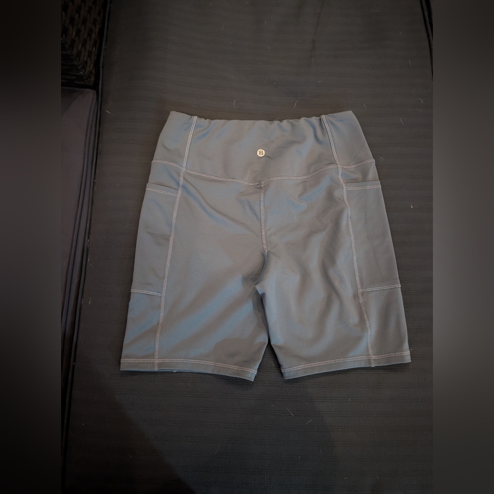 Reebok Girls Gray Athletic Shorts Size Large/12/14.‎